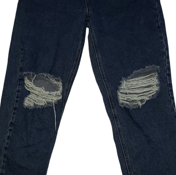 Pretty Little Thing Mom High Rise Jeans Sz 10 Dark Wash Distressed Ripped Denim - Picture 6 of 12